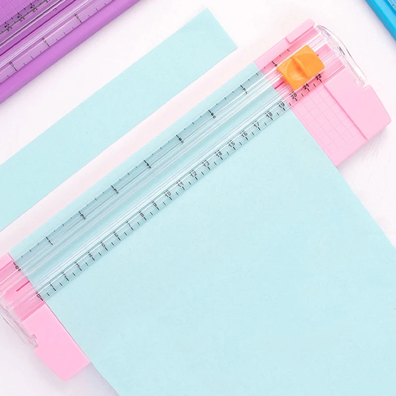 1pc Creative interchangeable knife head mini paper cutter, manual paper cutter, manual ledger diy manual paper cutter